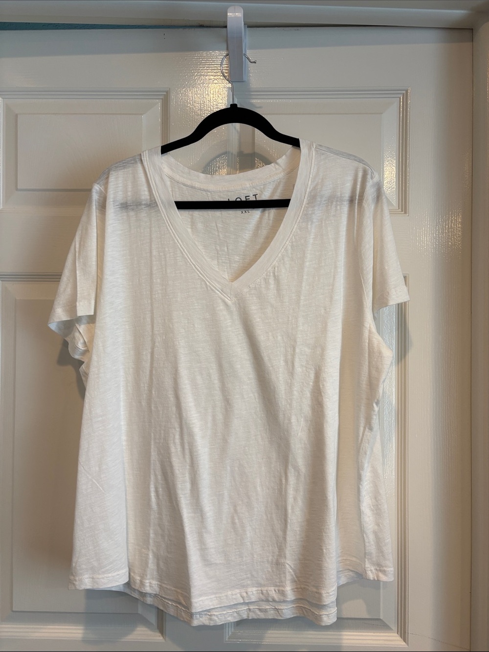 LOFT White V-Neck Short Sleeve Tee
